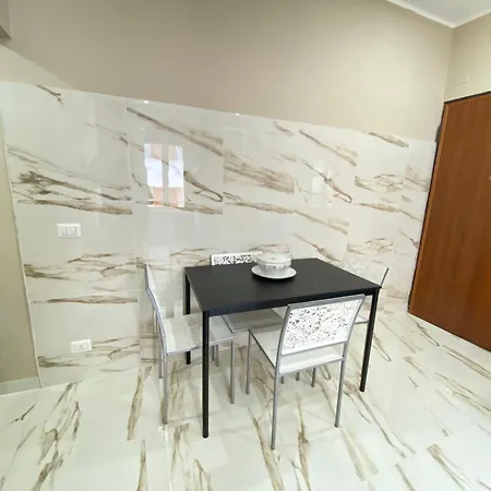 Home Апартаменты *
