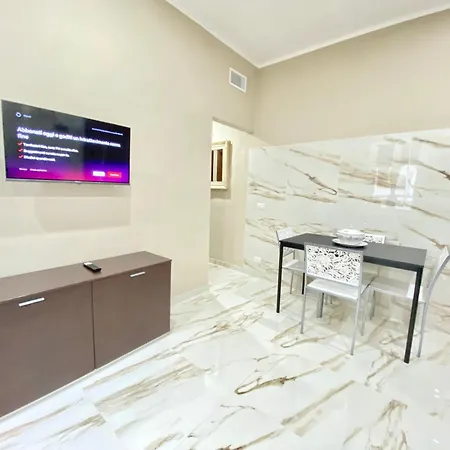 Home Апартаменты *